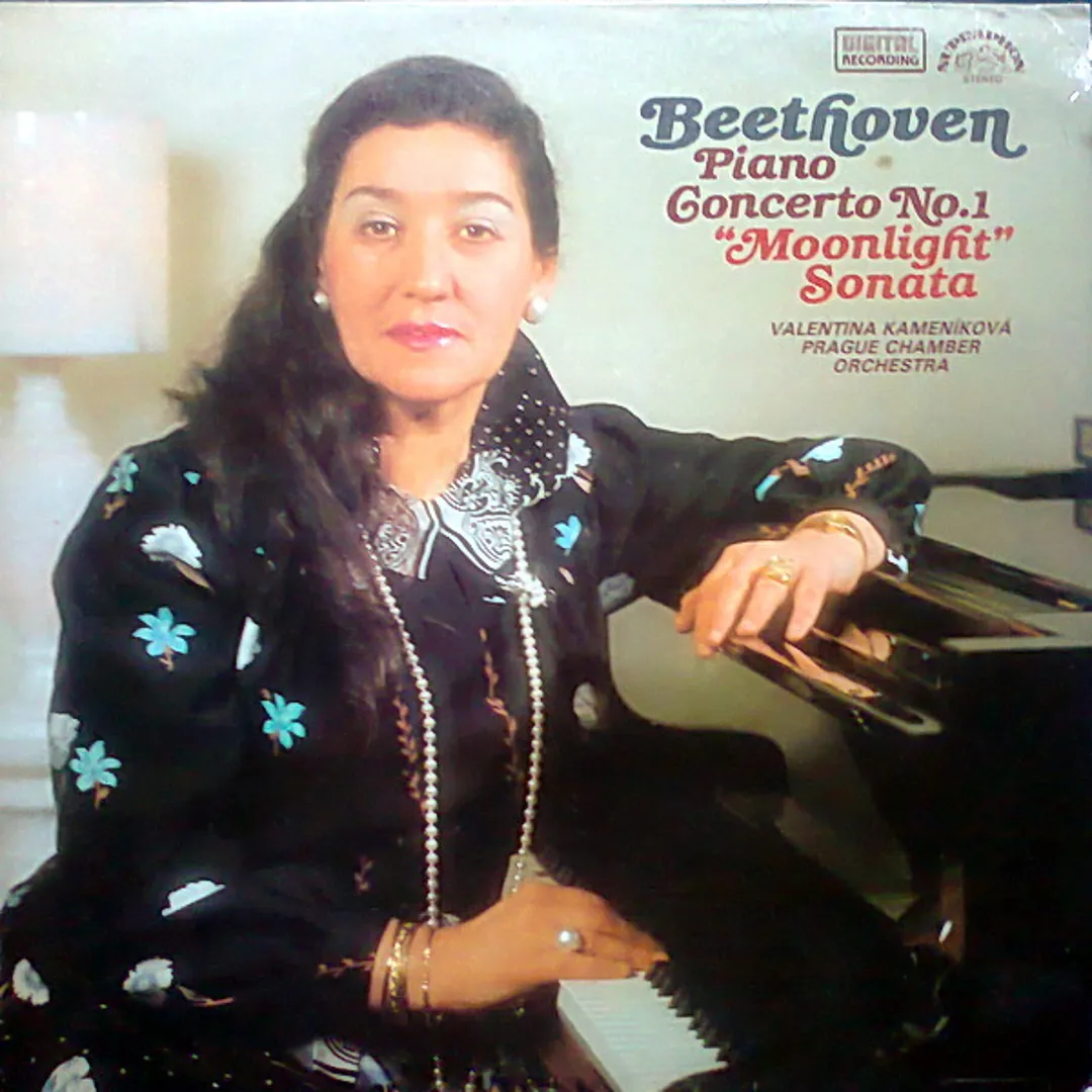 Piano Concerto no. 1 / "Moonlight" Sonata